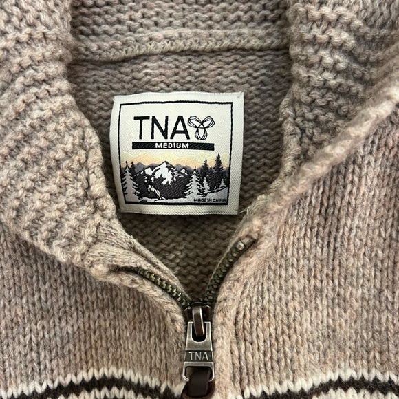 TNA knit in excellent condition - Picture 3 of 7